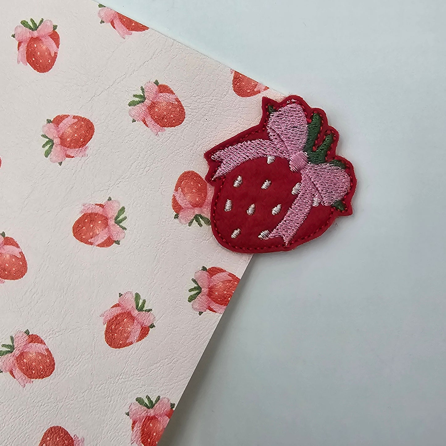 Strawberry Bow Felties - Strips of 3