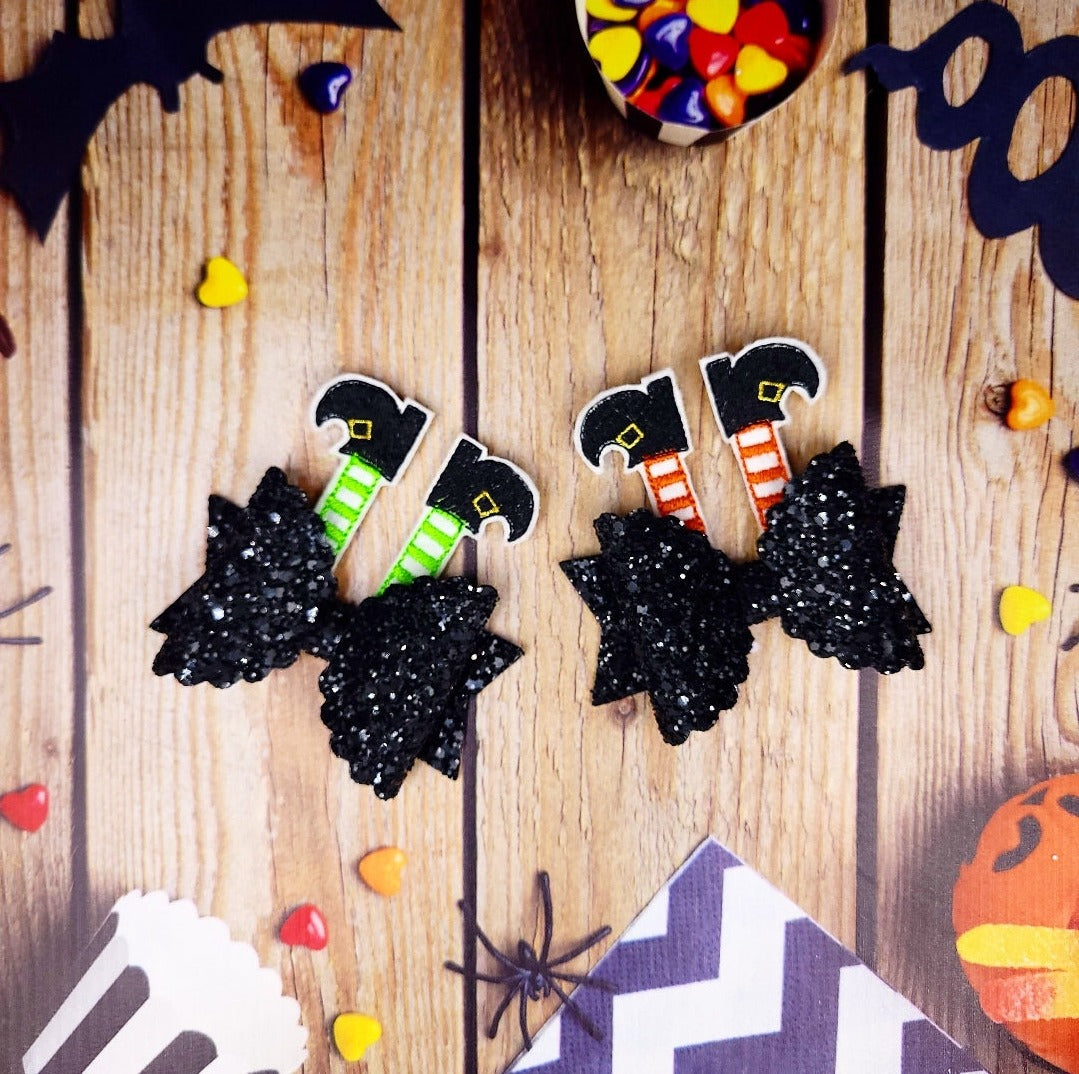 Witch Sock Bow Peekers